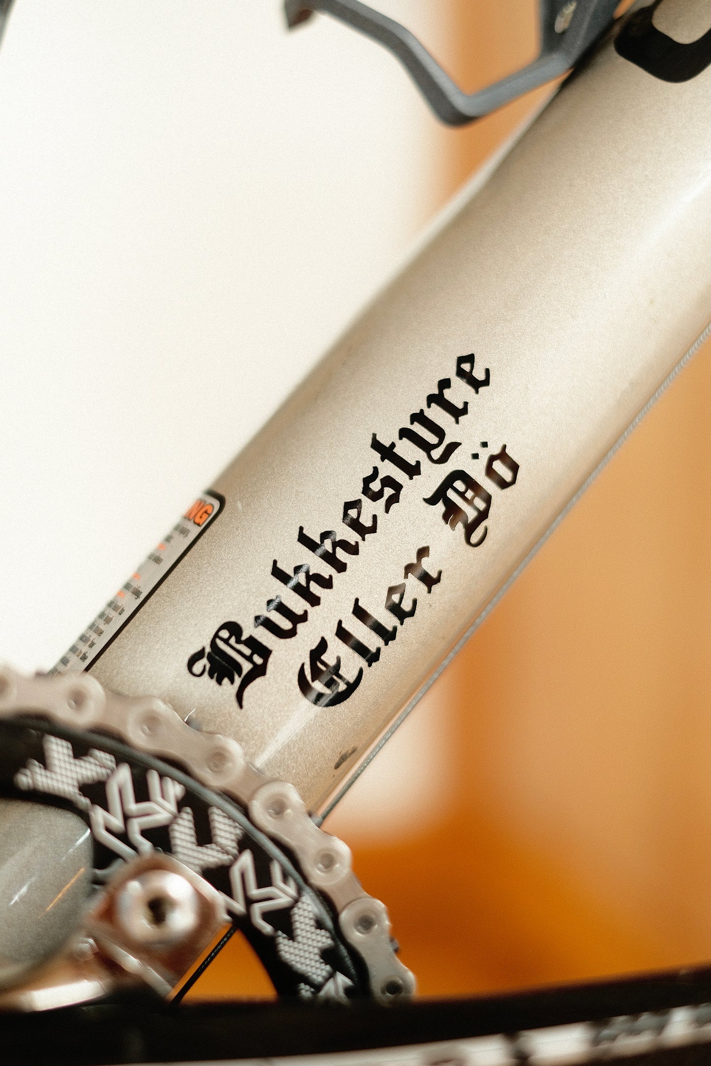 "Bukkestyre Eller Dö" Sticker